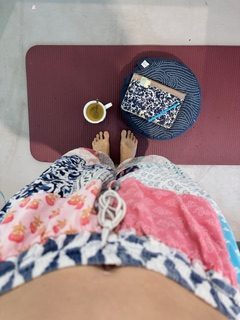 Žena cvičící jogu